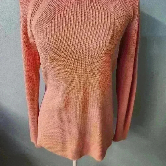 Croft & Barrow Women's  peach color, long sleeve, lightweight, sweater size PL - Picture 1 of 12